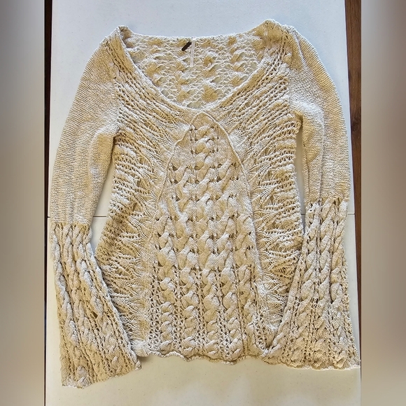 Free People Elegant Cream V-Neck Crochet Boho Gypsy Sweater - Picture 1 of 10